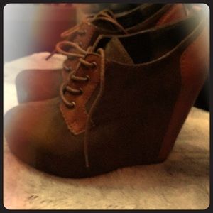 High wedges booties